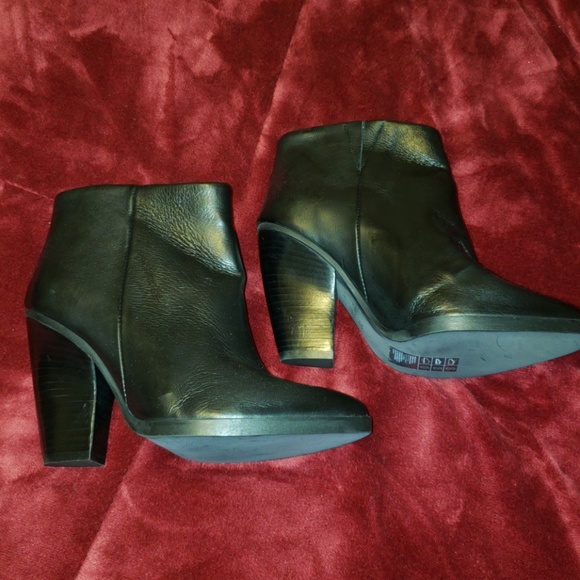 Brand new, with tags attached, black H&M booties - Picture 2 of 7